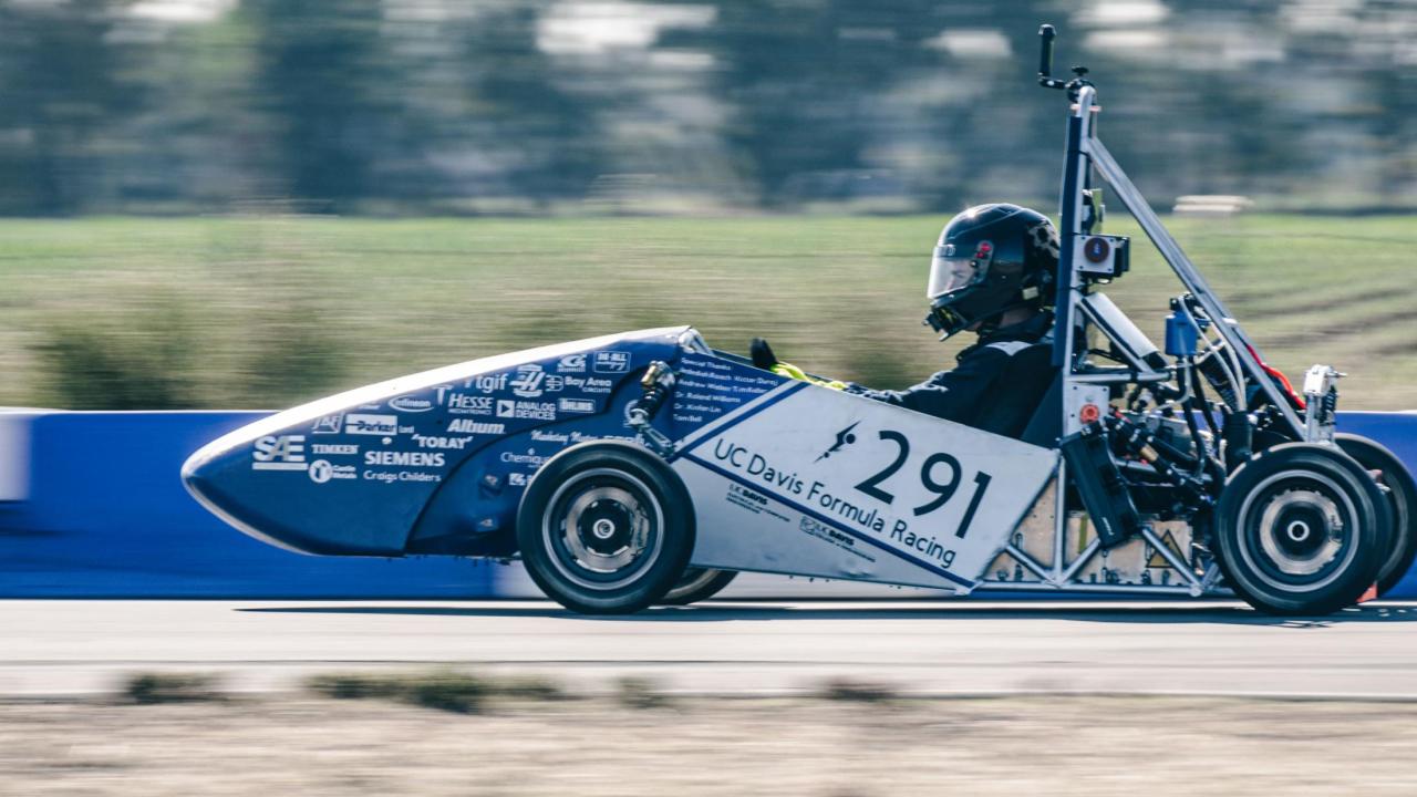 FE10 on track