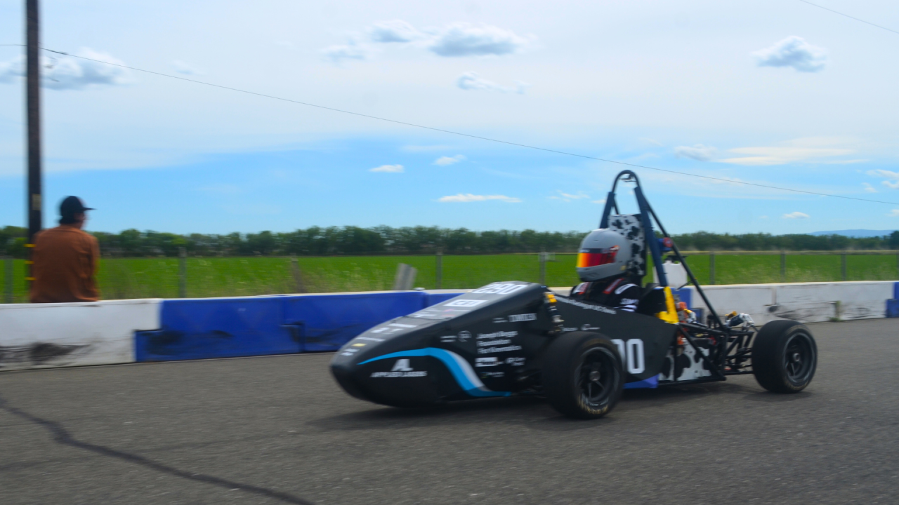 FE11 driving down straight